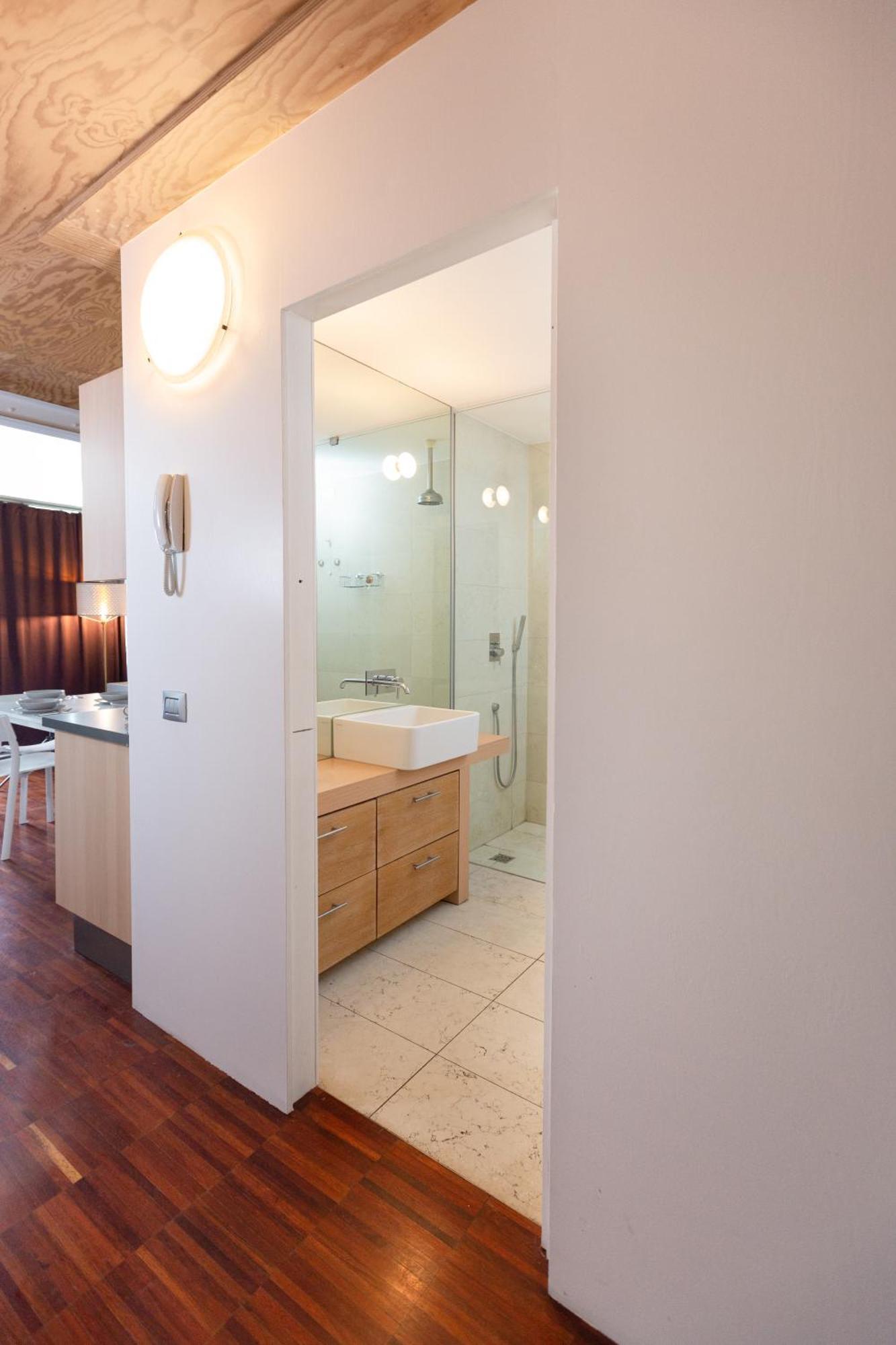 White And Brown Exclusive Loft With Terrace - Free Parking - M2 Station Milão Exterior foto